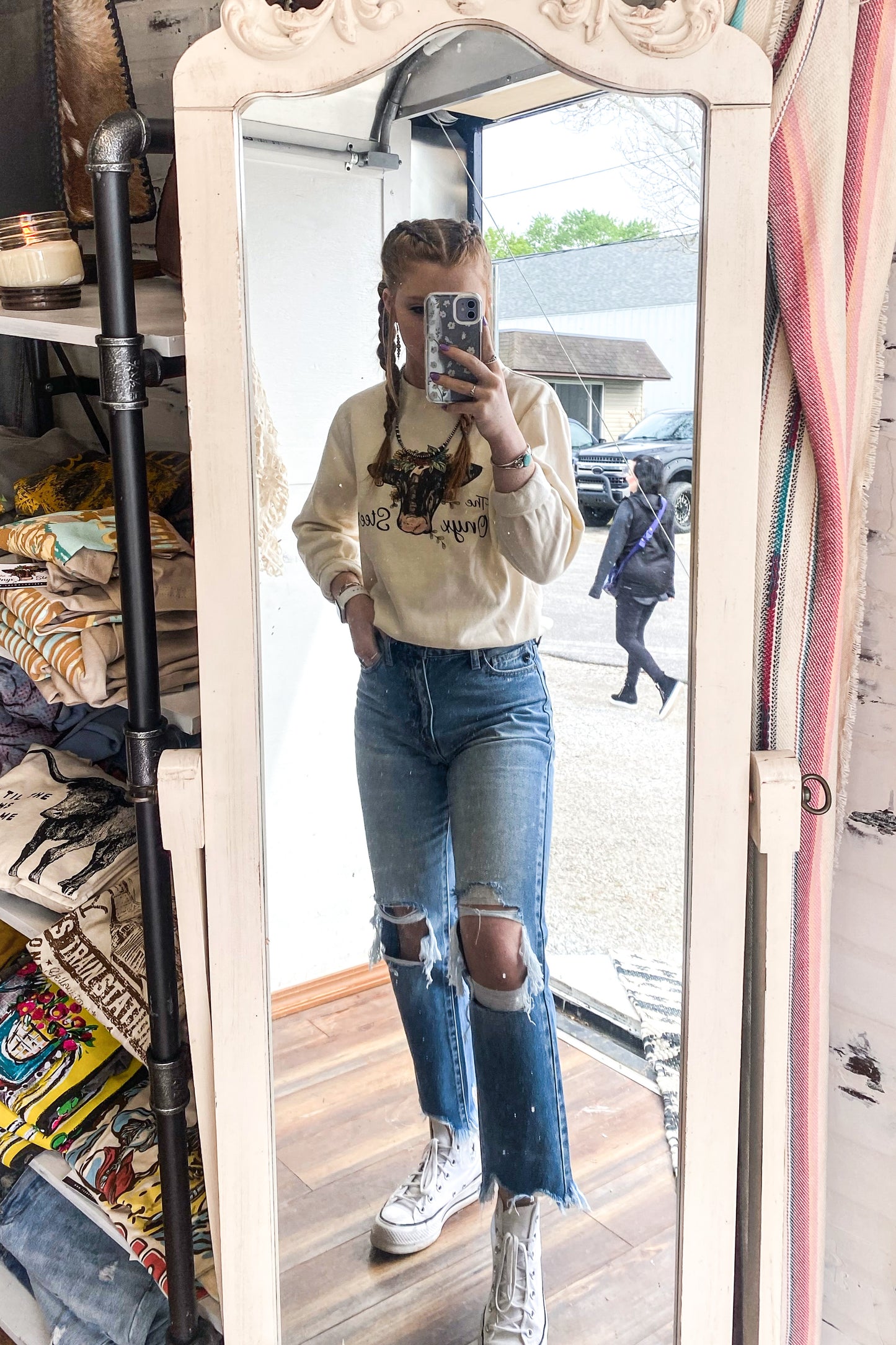 Anton Ripped Mom Jeans